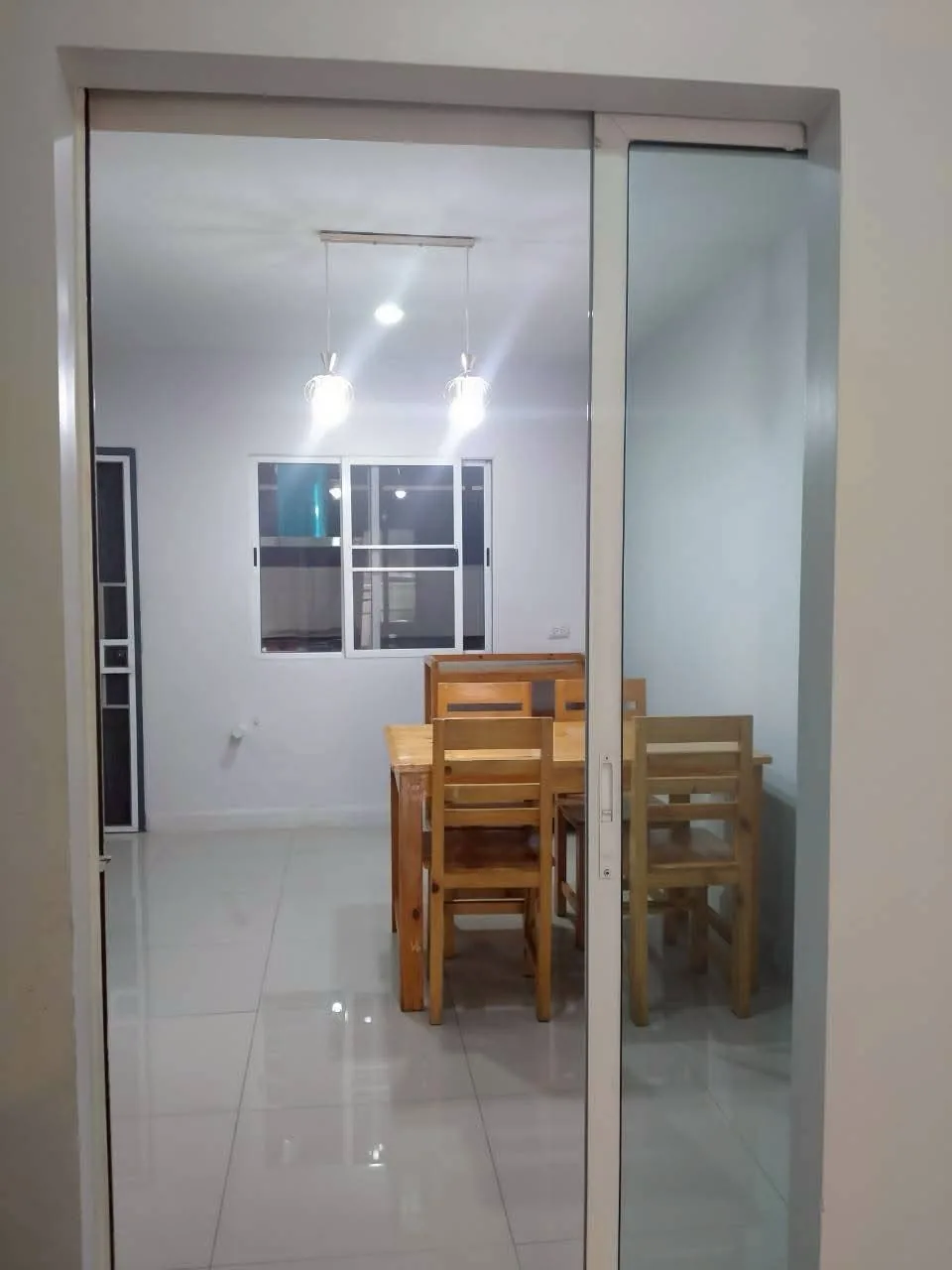 ให้เช่าทาวน์โฮม 3 ชั้น หมู่บ้านกฤษณา Private City ถนนกรุงเทพกรีฑา 4 ห้องนอน 5 ห้องน้ำ ติด 7-11 ใกล้ Wellington & Brighton - ภาพที่ 10 จาก 20
