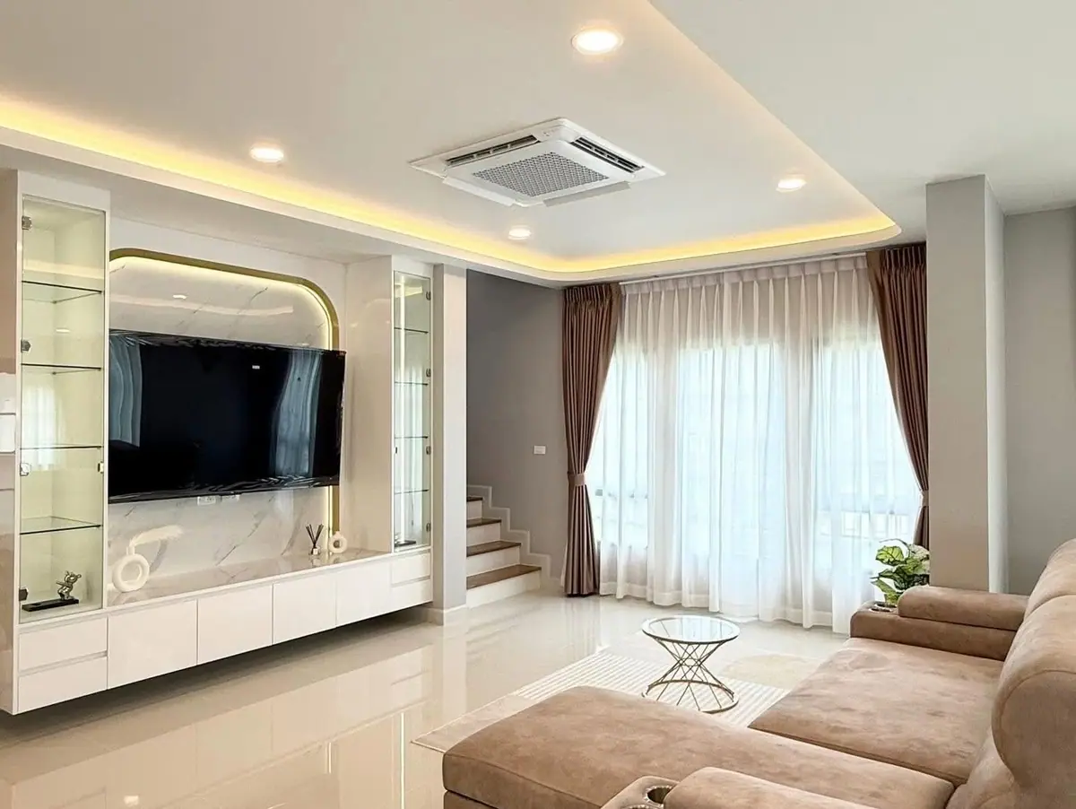  ให้เช่าบ้านเดี่ยวหรู Centro Bangna  - ภาพที่ 2 จาก 14