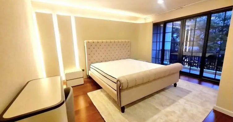 FOR RENT | Quarter 31 – Super Luxury Residence with Private Lift in Sukhumvit 31 - image 8 of 15